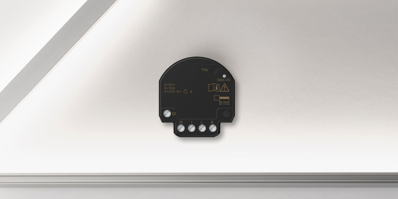 JUNG HOME Jalousieaktor Mini bei Elektro Kaiser in Riedering