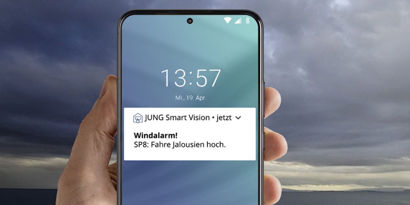 JUNG Smart Panel 8 bei Elektro Kaiser in Riedering